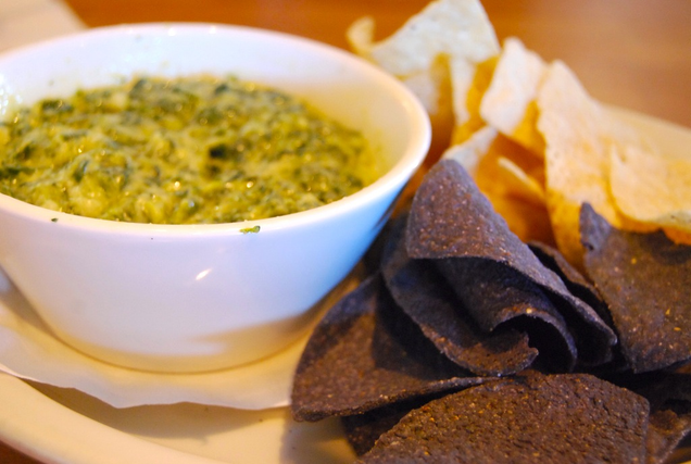 Illustration for article titled 8 Ways To Make Sure Your Super Bowl Party Is Inclusive Of All Snack Beliefs
